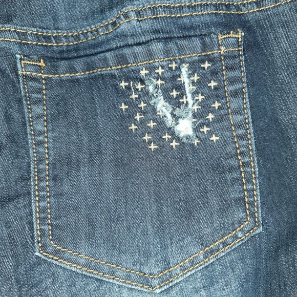 Indigo Thread Co. Stretch Denim Pick Stitched & Distressed Ankle Jeans - Picture 2 of 8